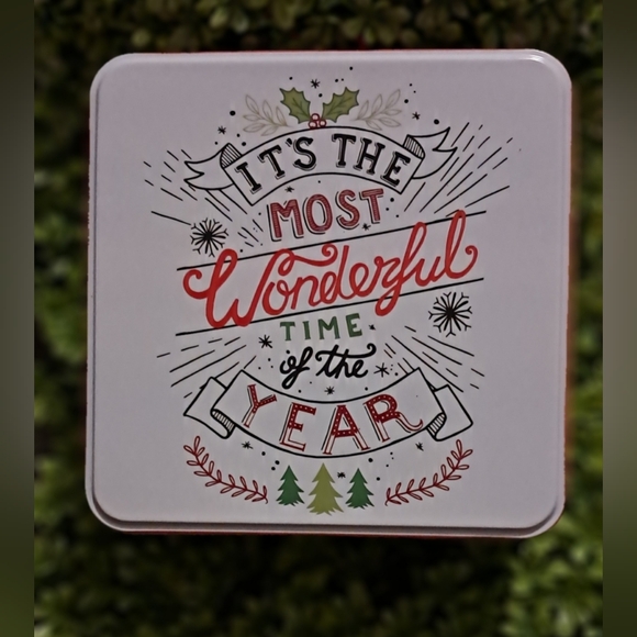 NWT 59Pc Christmas 🎄 Craft Bundle | Wood Ornaments | Tin Container | Wood Signs - Picture 8 of 16